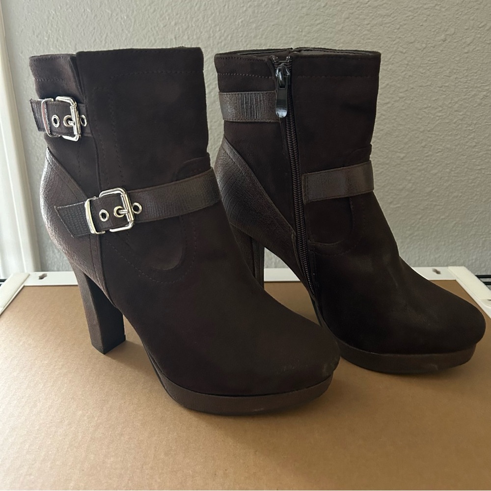 Elegant Brown Ankle Boots